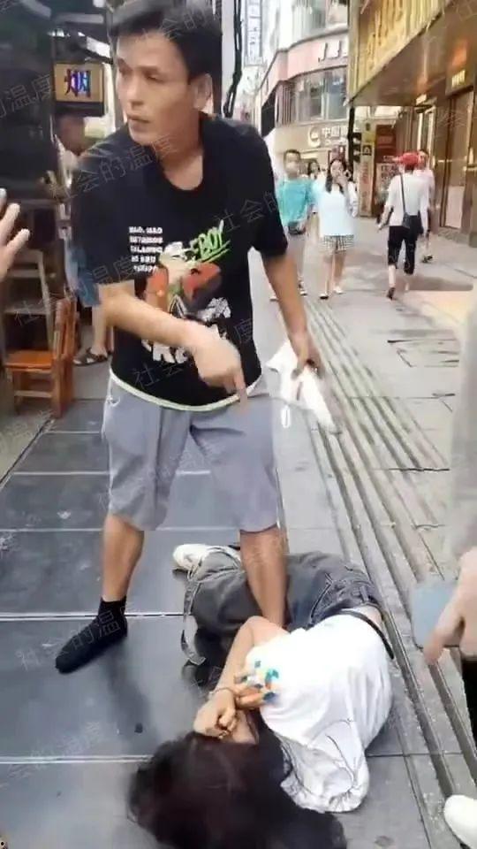 暴打照片,照片记录下的震撼瞬间